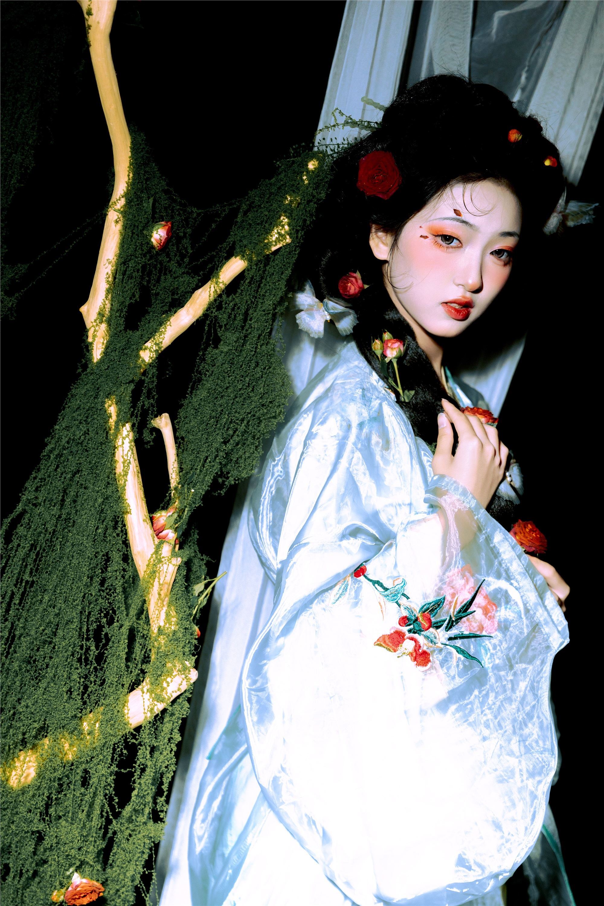 YITUYU艺图语 2025.03.10 茶花语 冷酷王爷